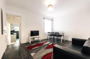 Stylish Modern Home, Southampton